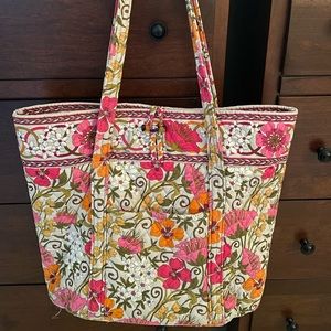 Vera Bradley tote